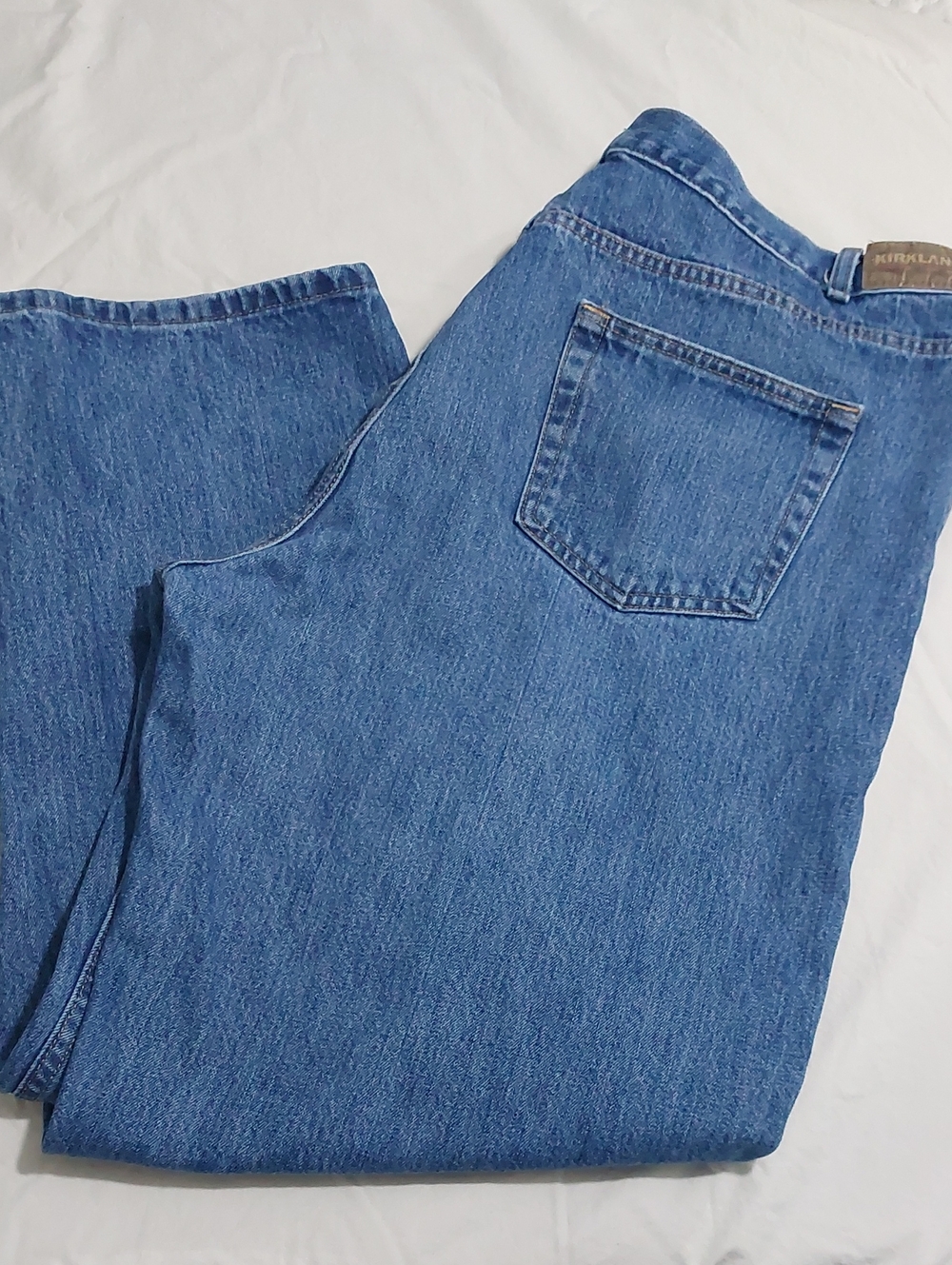 Kirkland Signature Men's Denim Relaxed Fit Jeans - Medium Blue Size 44x30